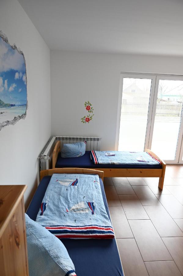 Pension Nele Fuer Monteure Nahe Berlin ミッテンヴァルデ エクステリア 写真