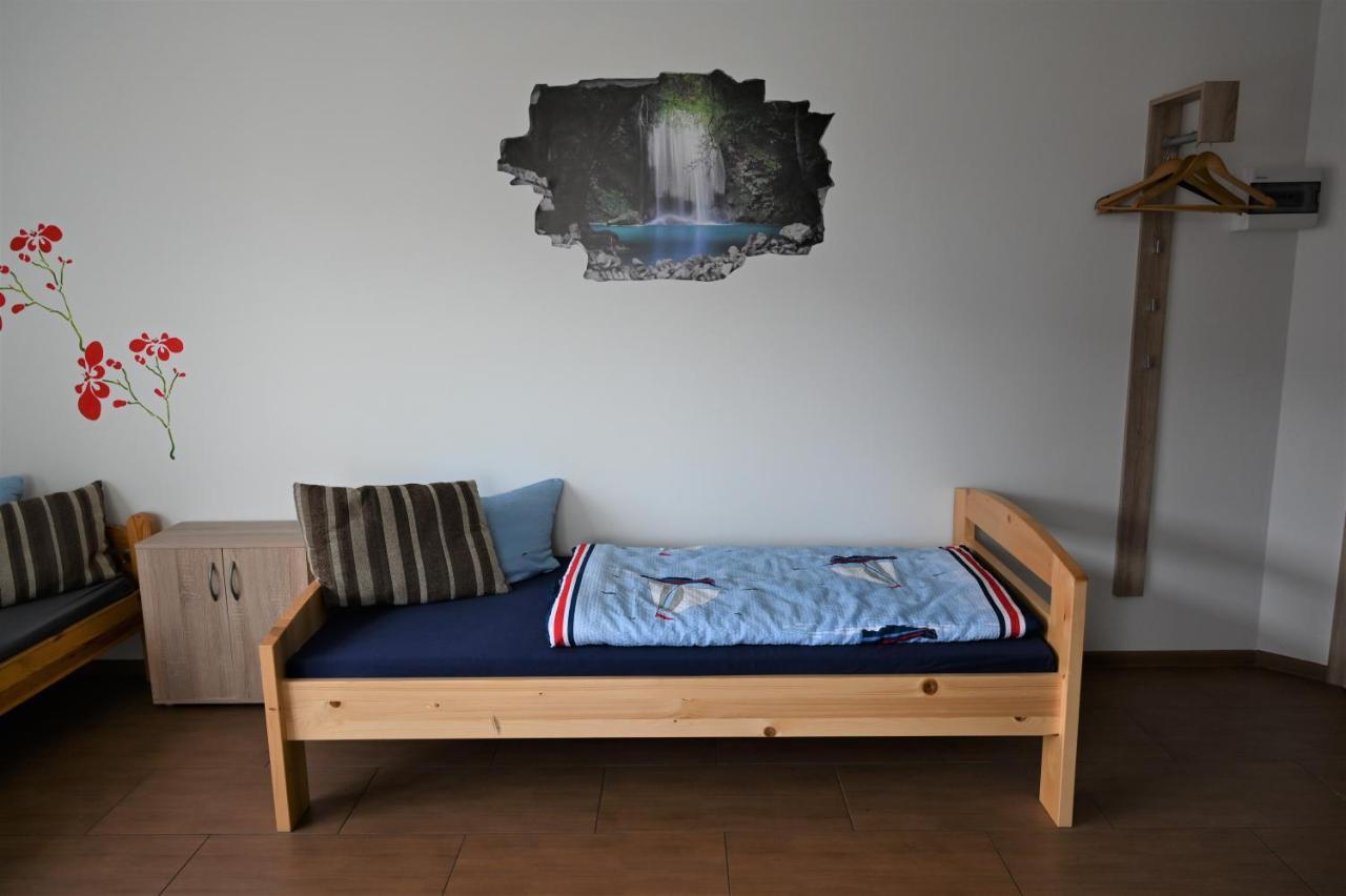 Pension Nele Fuer Monteure Nahe Berlin ミッテンヴァルデ エクステリア 写真